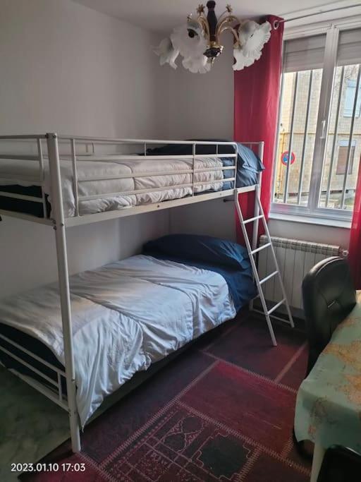 Habitacion Privada, Luminosa Y Bien Comunicada Madrid Kültér fotó