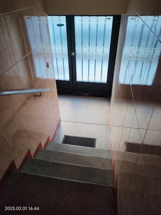 Habitacion Privada, Luminosa Y Bien Comunicada Madrid Kültér fotó